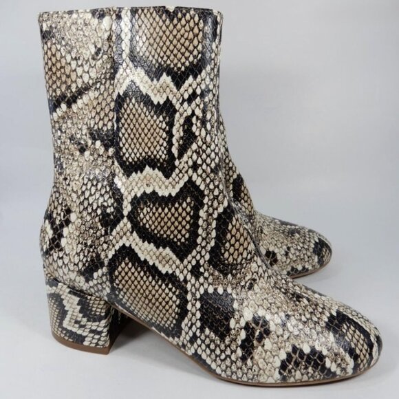 Aquatalia Leonora Snake Embossed Leather Boots Size 9 Weatherproof NEW - Picture 2 of 14